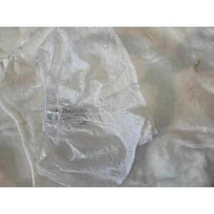 Old Navy White Eyelet Cotton Shorts